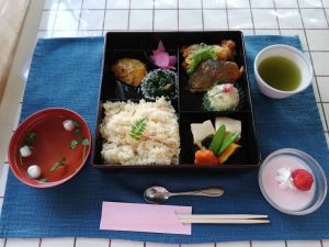 お花見弁当