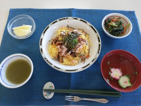 成人部スポーツフェスタのお昼ご飯🍚