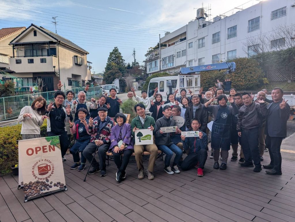 万博チームKIOUETAIのレガシー　neoharuBENCH　ご寄贈～山形開発工業様より～